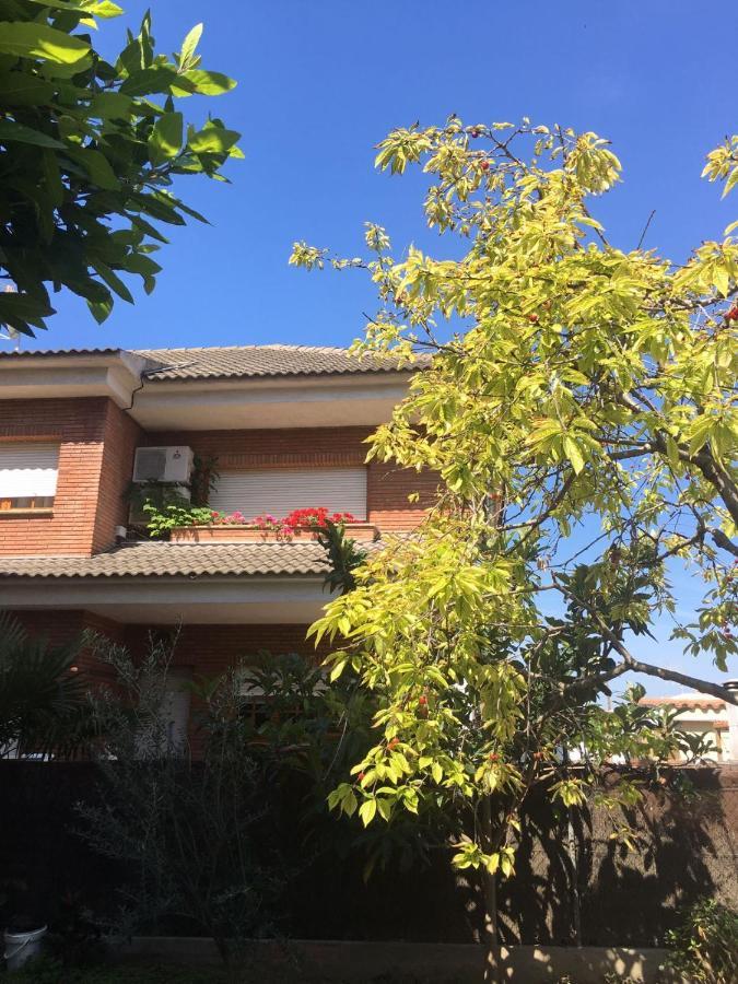 Casa De Aurora Apartment Rubi Luaran gambar